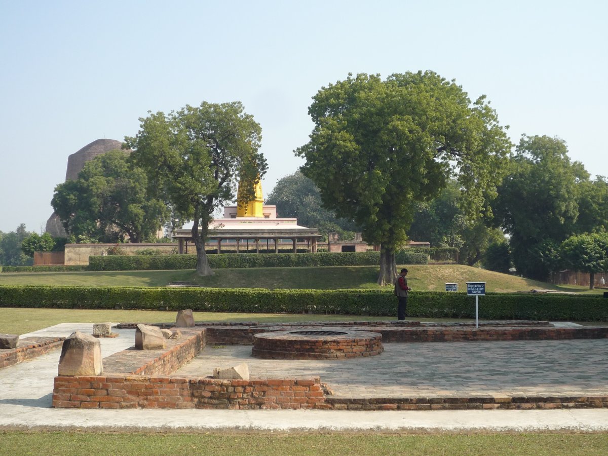 Dhamekh Stupa - Buddha's stay and preaching05